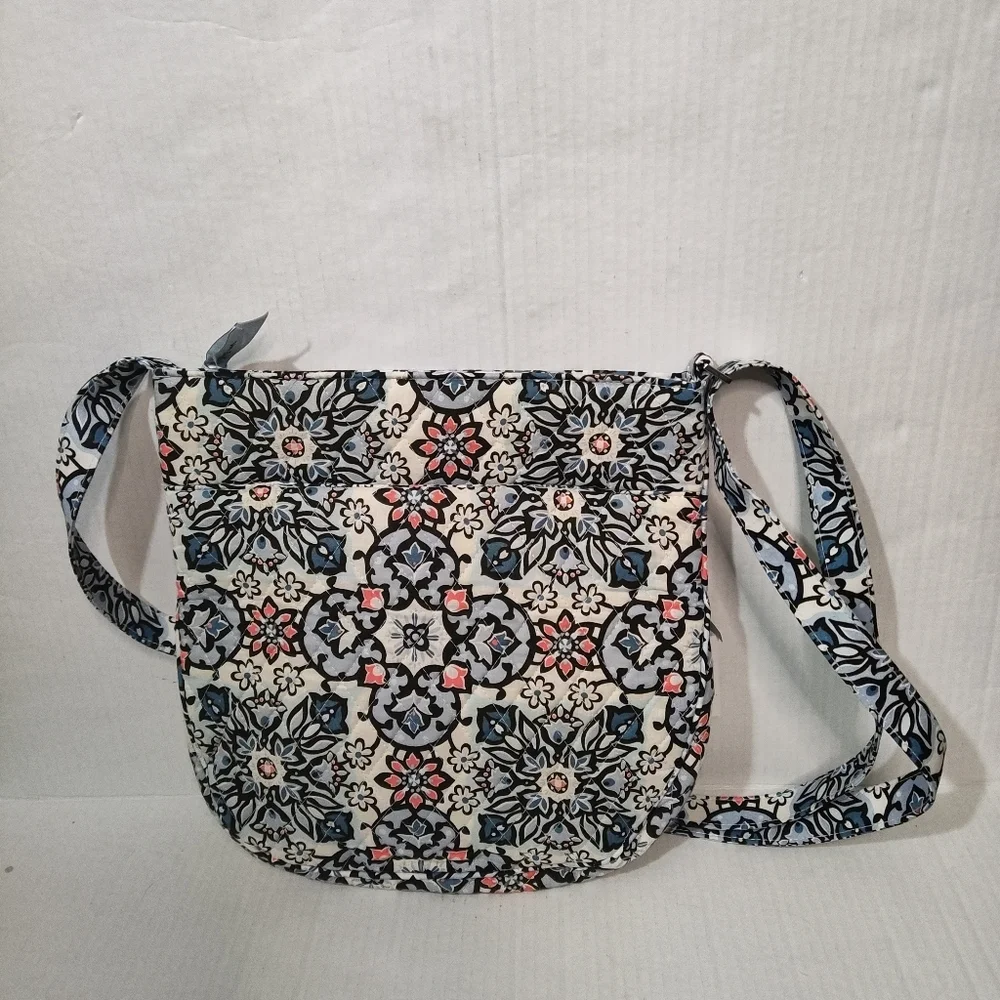 Vera Bradley Trio zip Hipster Purse Lisbon Medallion NEW Quilted blue White - Picture 4 of 10